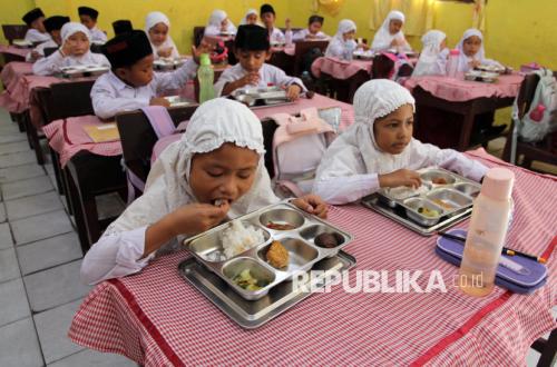 Why Tens of Millions of Students Want the Free Nutritious Meal Programme to Continue