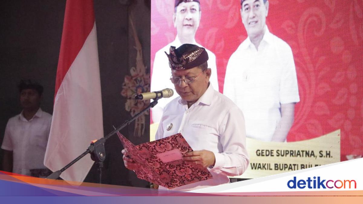 Buleleng Regent Sutjidra Reminds Civil Servants Not to Merely Enjoy PNS Status
