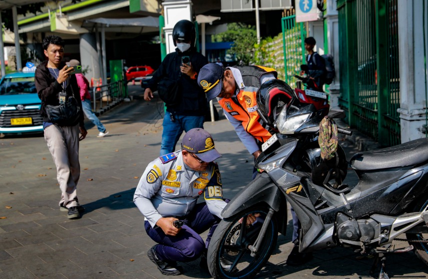 Observer Urges Electronic Parking to Break the Chain of Illegal Parking