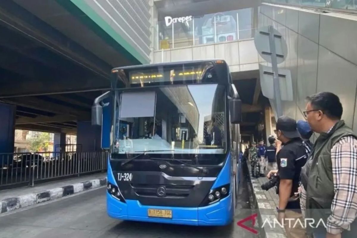 Transjakarta Fare Adjustment Still Under Discussion