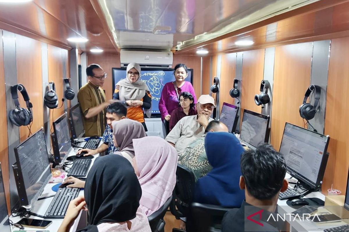 East Jakarta PPKD Encourages New Entrepreneurs Through Mobile Training Unit Programme