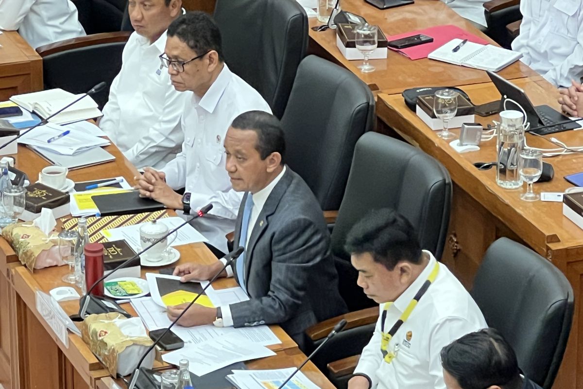 Bahlil proposes Rp815 billion budget for electric stove programme
