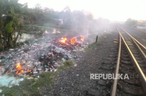 KAI Warns: Burning or Dumping Rubbish Near Railway Tracks Can Lead to Three Months' Imprisonment