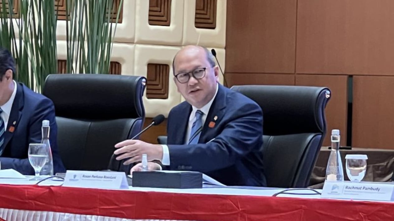 Chasing 8 Percent Economic Growth Target, Rosan Assures Government Not Carelessly Attracting Investment