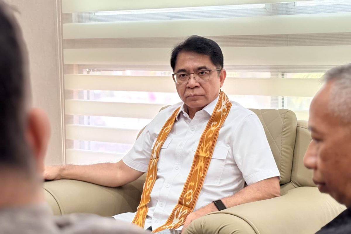 House Member Urges Government to Ease Legal Access for Migrant Workers