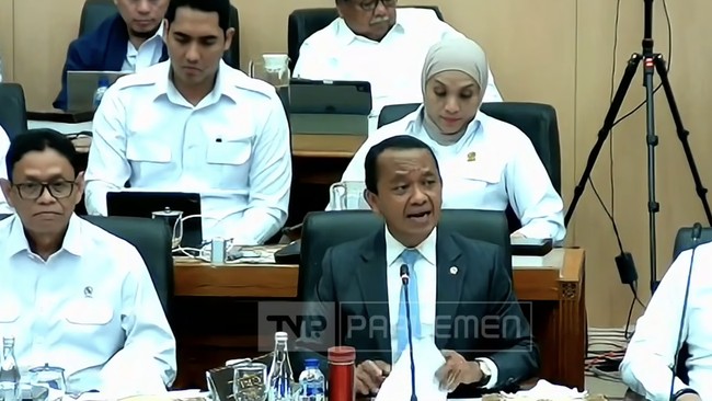 Minister Bahlil Responds to Chinese Nickel Smelter Investors' Complaints on Mining Plans