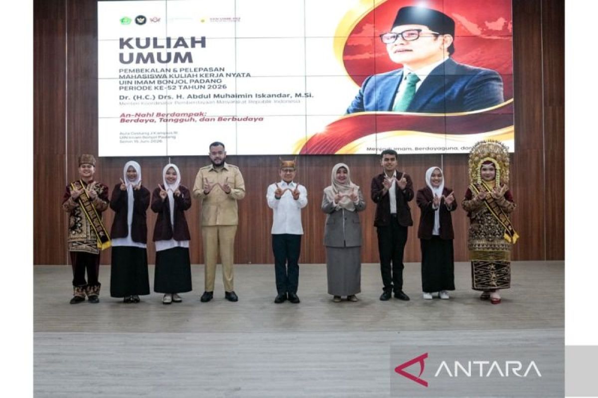 Minister urges students to deliver real-world solutions during community service programme