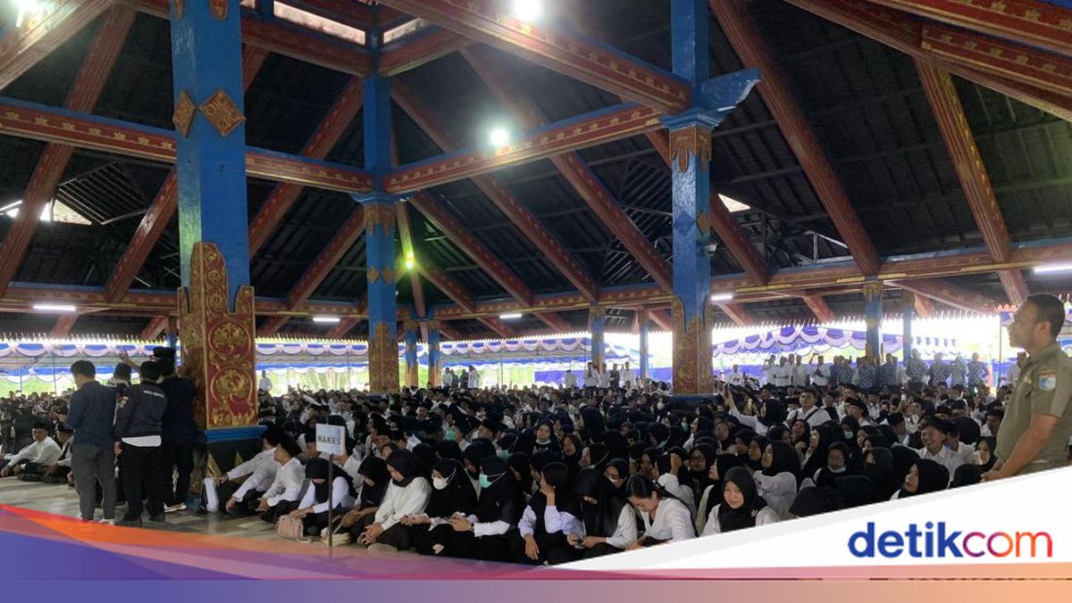West Lombok DPRD Urges Regent to Find Solution for 31 Laid-Off Temporary Staff