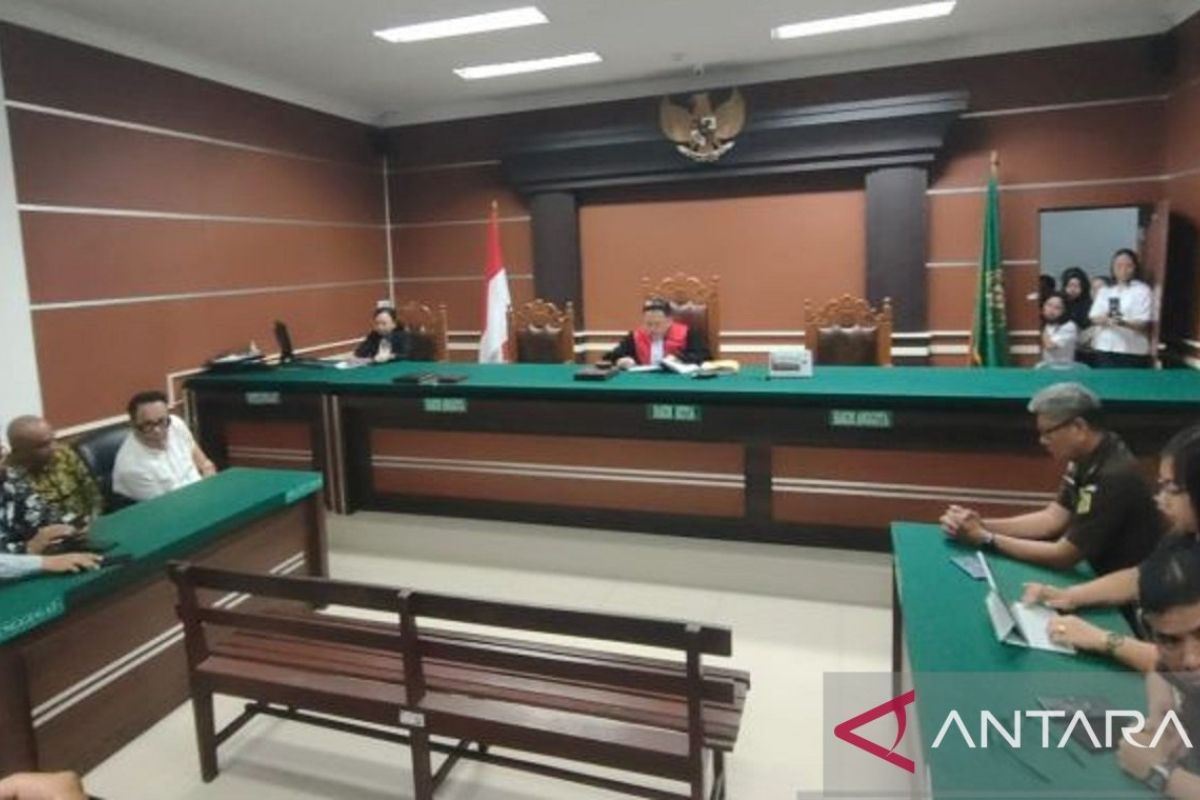 Court Rejects Pretrial Motion of Suspended Sitaro Regent