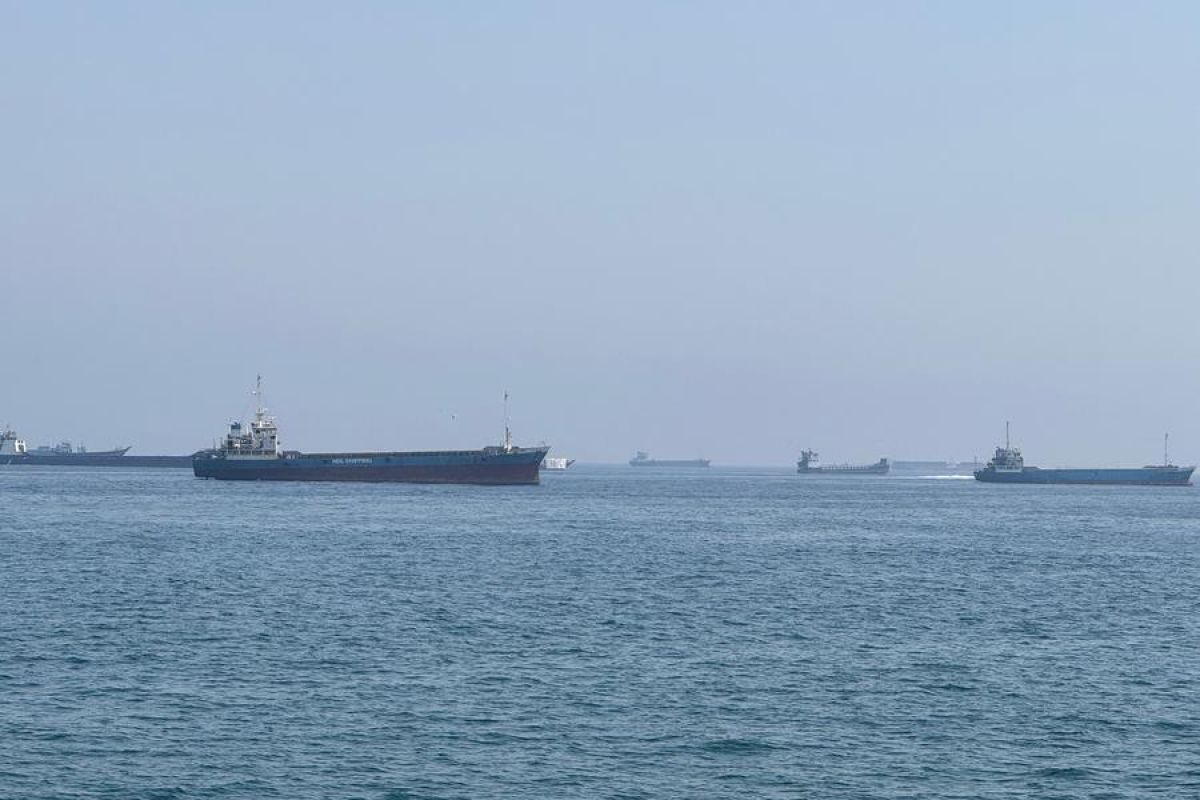 China Hopes for Restoration of Safe and Free Navigation in the Strait of Hormuz