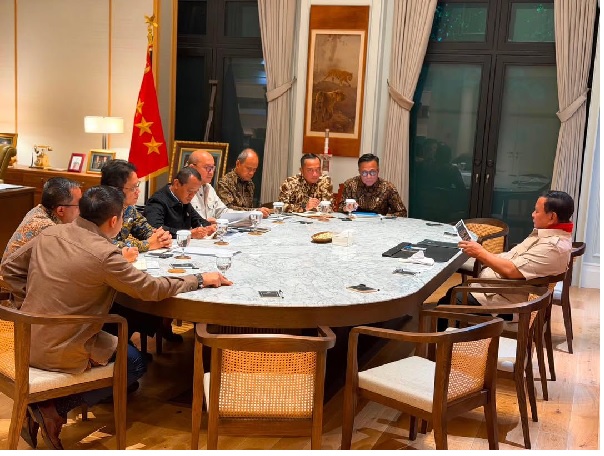 President Prabowo Summons Dony Oskaria and Economic Ministers to Accelerate Investment Realisation