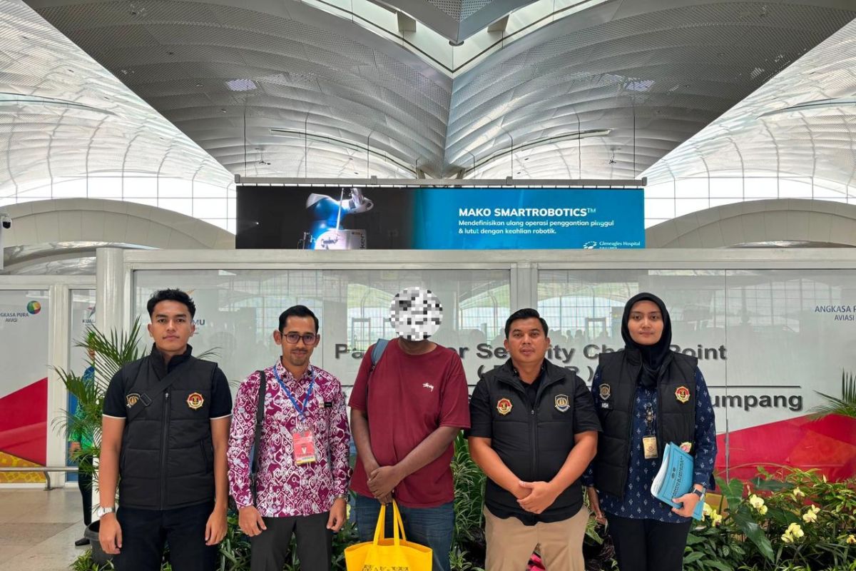 Belawan Immigration Deports Malaysian Citizen for Illegal Entry