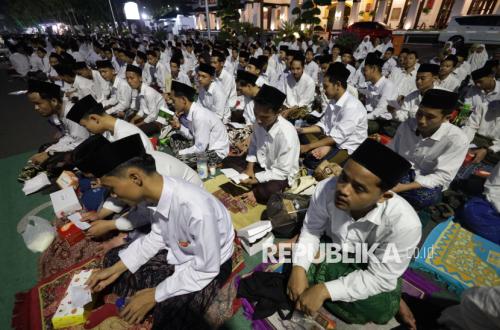 Celebrations Across the Archipelago Mark Islamic New Year 1448 Hijriah