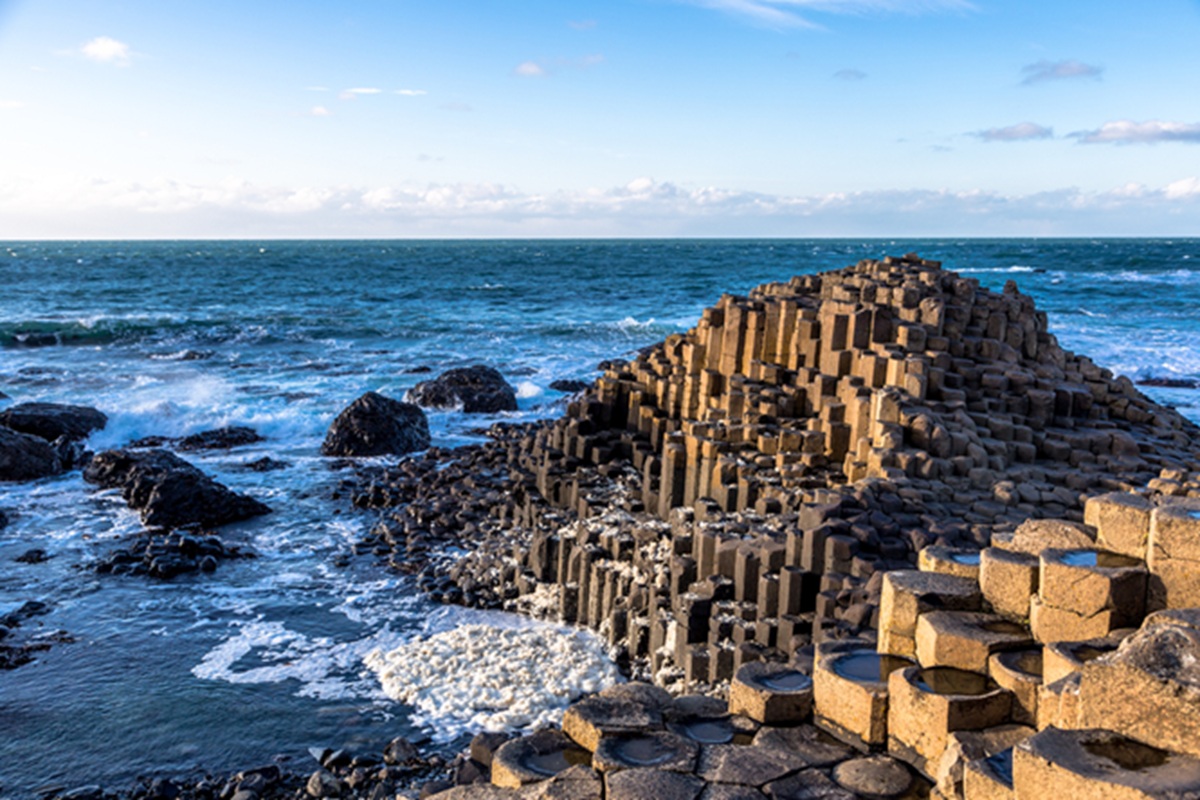 Scientists Reveal Giant's Causeway Formed by Global Volcanic Activity, Not Mythical Giants