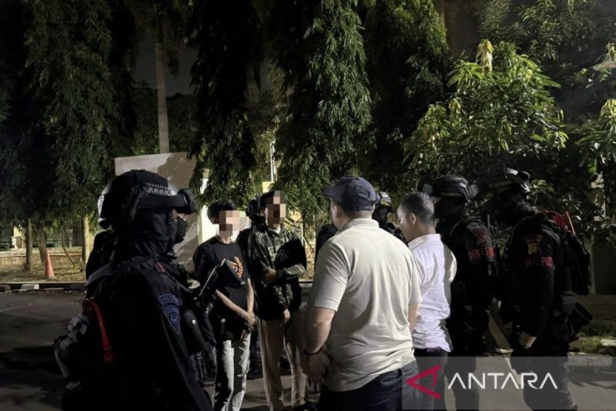 Metro Jaya Police Detain Teenager Indicated for Drug Abuse During Patrol in Bekasi