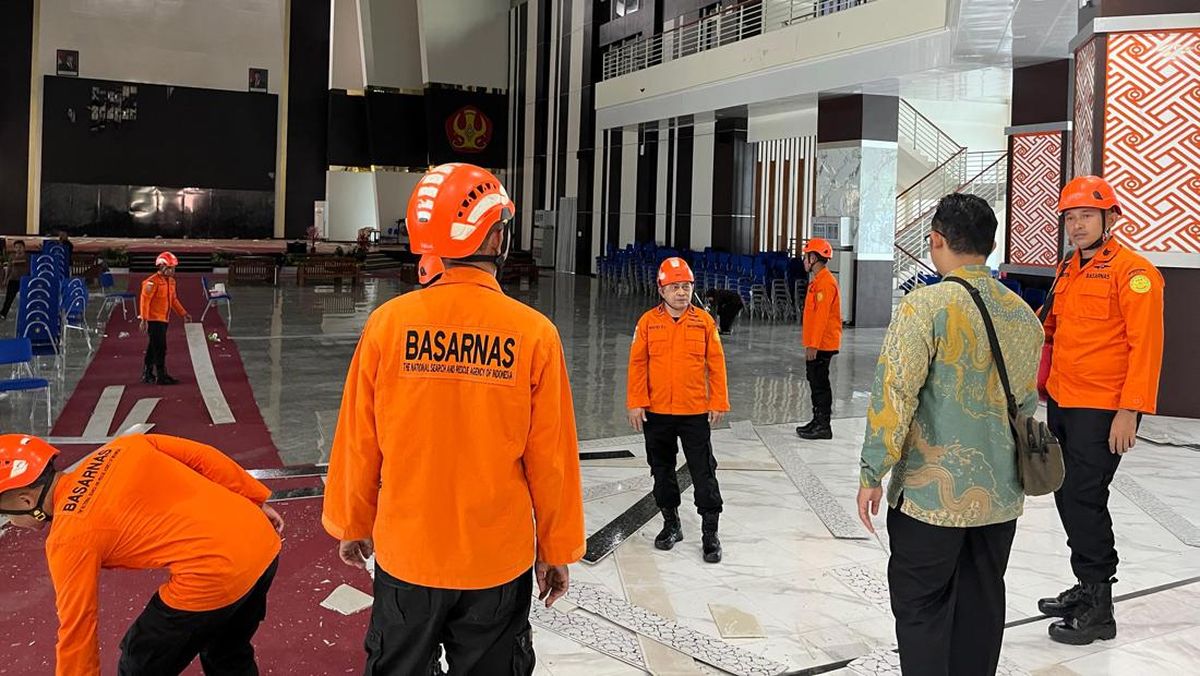 M6.7 Earthquake Damages Sigi Regent's Office and Tadulako University Auditorium