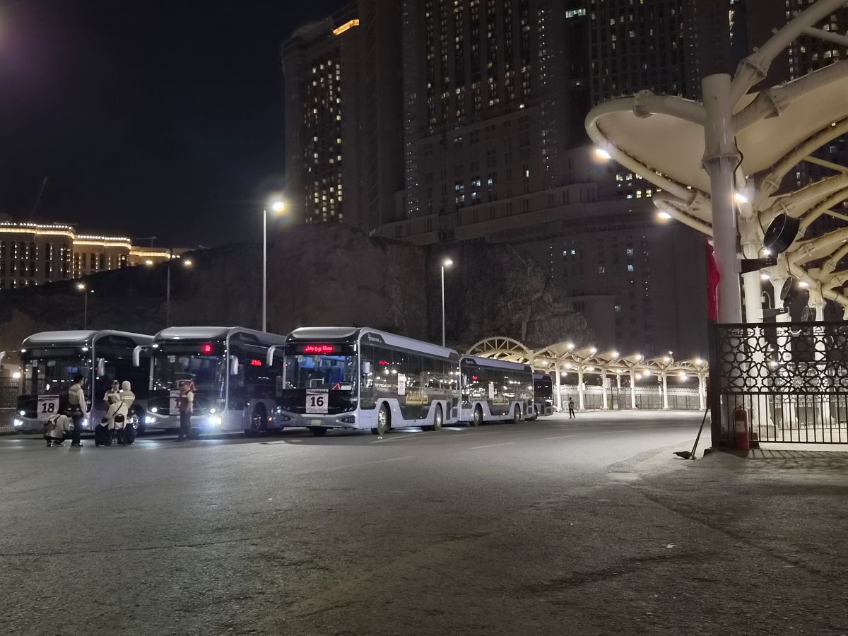 Shalawat Buses in Mecca Remain Operational 24 Hours Despite Fewer Pilgrims