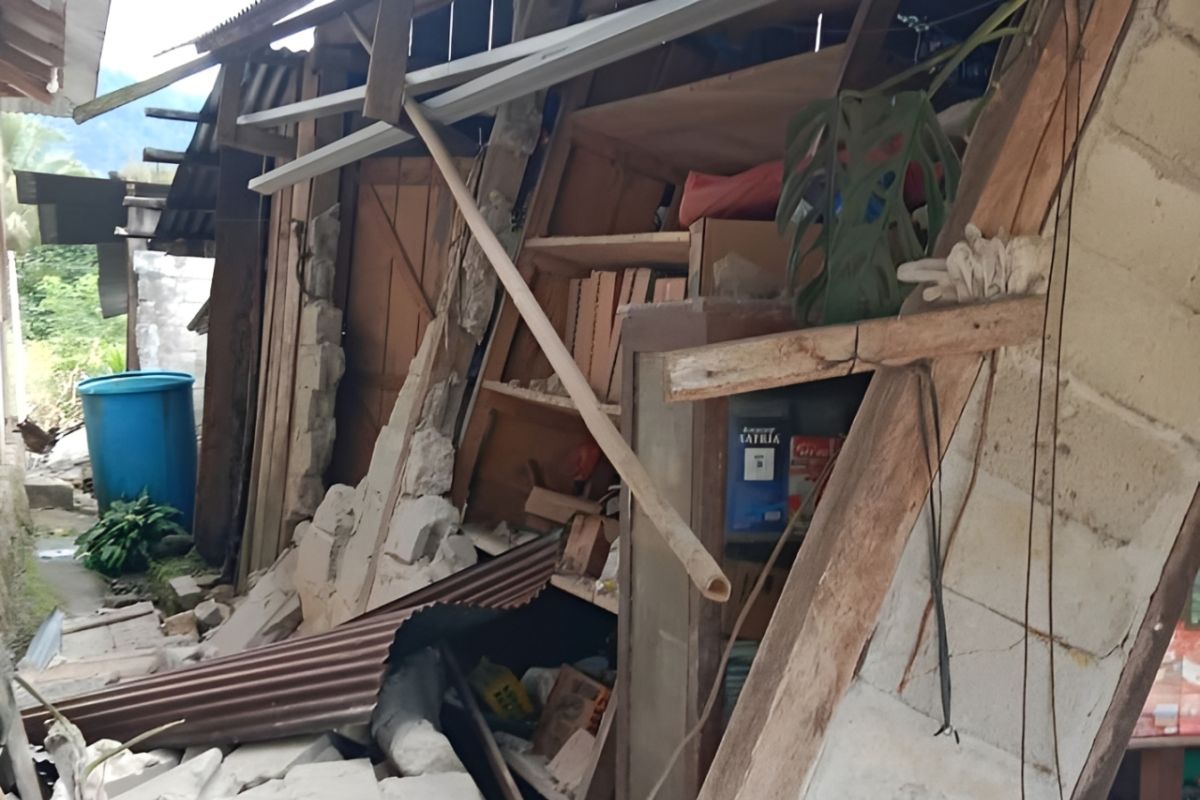 C Sulawesi launches emergency response after M6.7 quake hits Palu