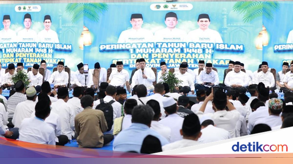 ATR/BPN Hands Over 243 Land Certificates for Waqf Assets in Central Java, Achievement Reaches 73%