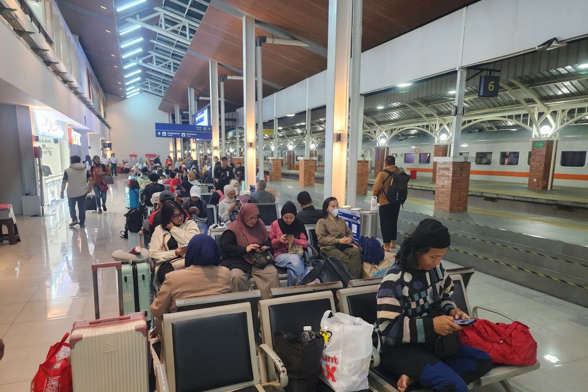 KAI Daop 2 Serves 13,222 Passengers During Long Holiday Period