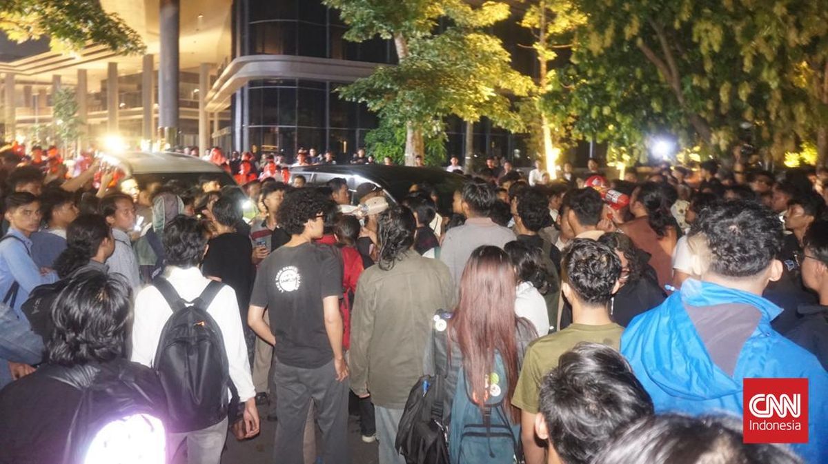UGM Students Reveal Trigger for Storming Discussion Stage with Budiman and Others