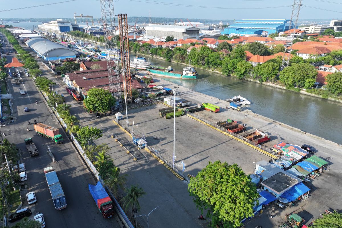 Pelindo Ensures Normal Operations Amid Potential Tidal Flooding