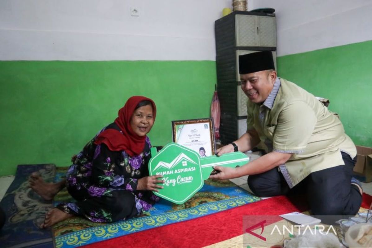 Deputy Speaker Cucun Inaugurates Liveable Housing in Cisalak, Bandung