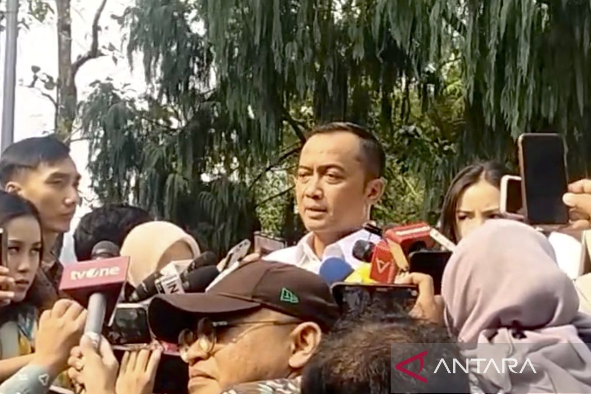 Prabowo receives Hajj report from supervisory team at Hambalang