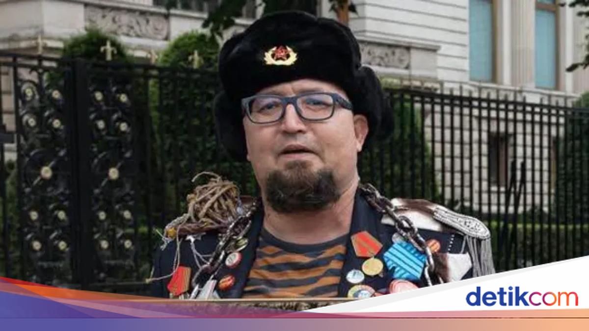 Russian Artist Who Satirised Putin Shot Dead in Poland