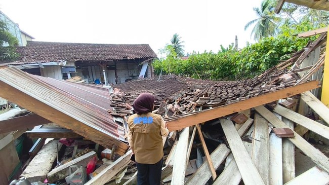 Shallow Crustal Earthquake Devastates Palu, Experts Identify Hazard Sources