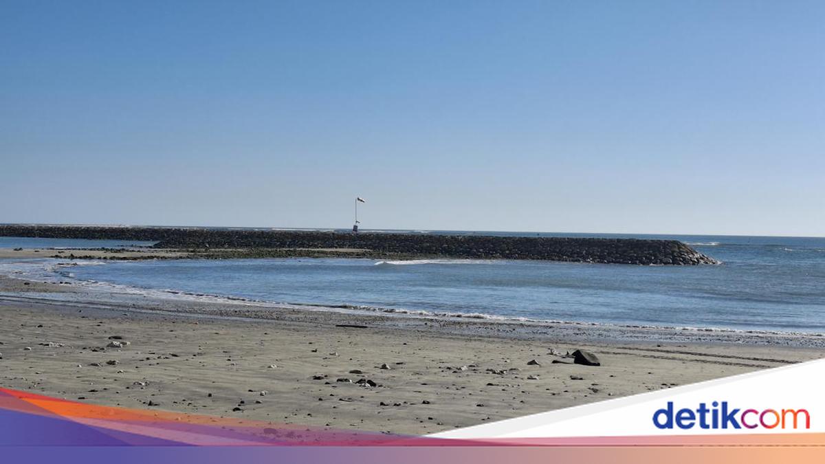 Body in Black Jacket Found Floating off Kuta Beach Sparks Search