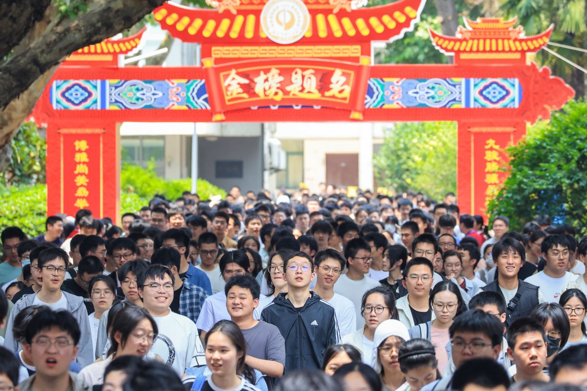 China records decline in drug users among young people