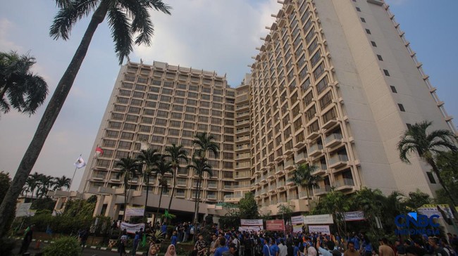 Scenes at Hotel Sultan Ahead of Tomorrow's Land Execution