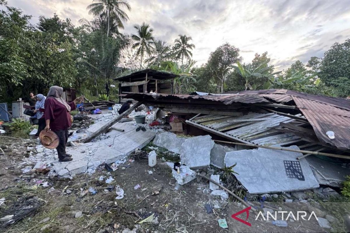 Sigi Regency Declares 14-Day Disaster Emergency Status Following Earthquake