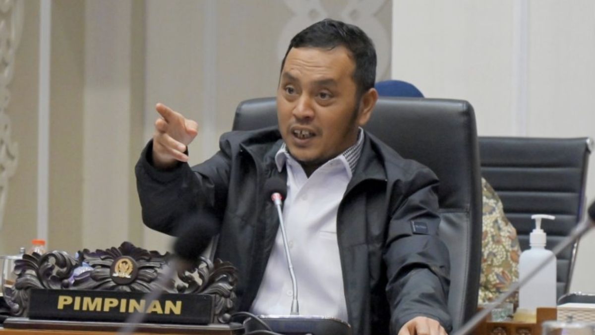 DPR Reprimands Minister Pigai for Sudden Budget Proposal During Meeting