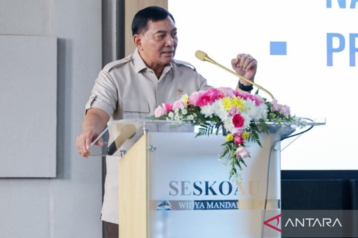Defence Minister urges Seskoau students to broaden horizons and boost loyalty
