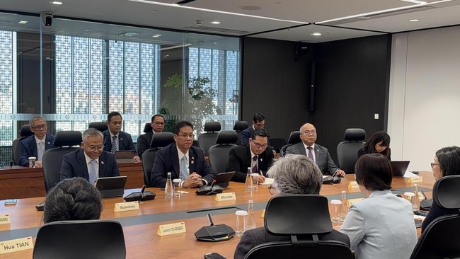 Purbaya Secures Rp300.9 Trillion in Indonesian Project Funding from AIIB