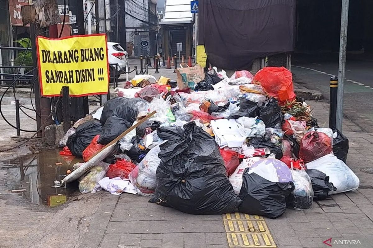 South Jakarta Environment Agency: Illegal Dumping Can Lead to Rp500,000 Fine