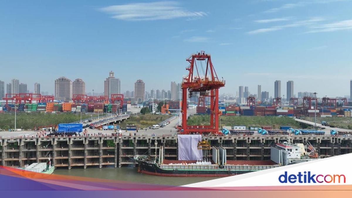 Direct Wuhan-Indonesia Shipping Route Strengthens Central China Connectivity