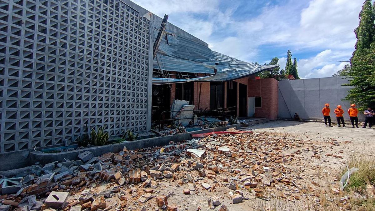 Central Sulawesi Governor Declares 7-Day State of Emergency After M6.7 Earthquake