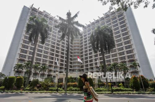 Hotel Sultan Finally Executed by Government: Clashes Erupt, Officers Deploy Water Cannon