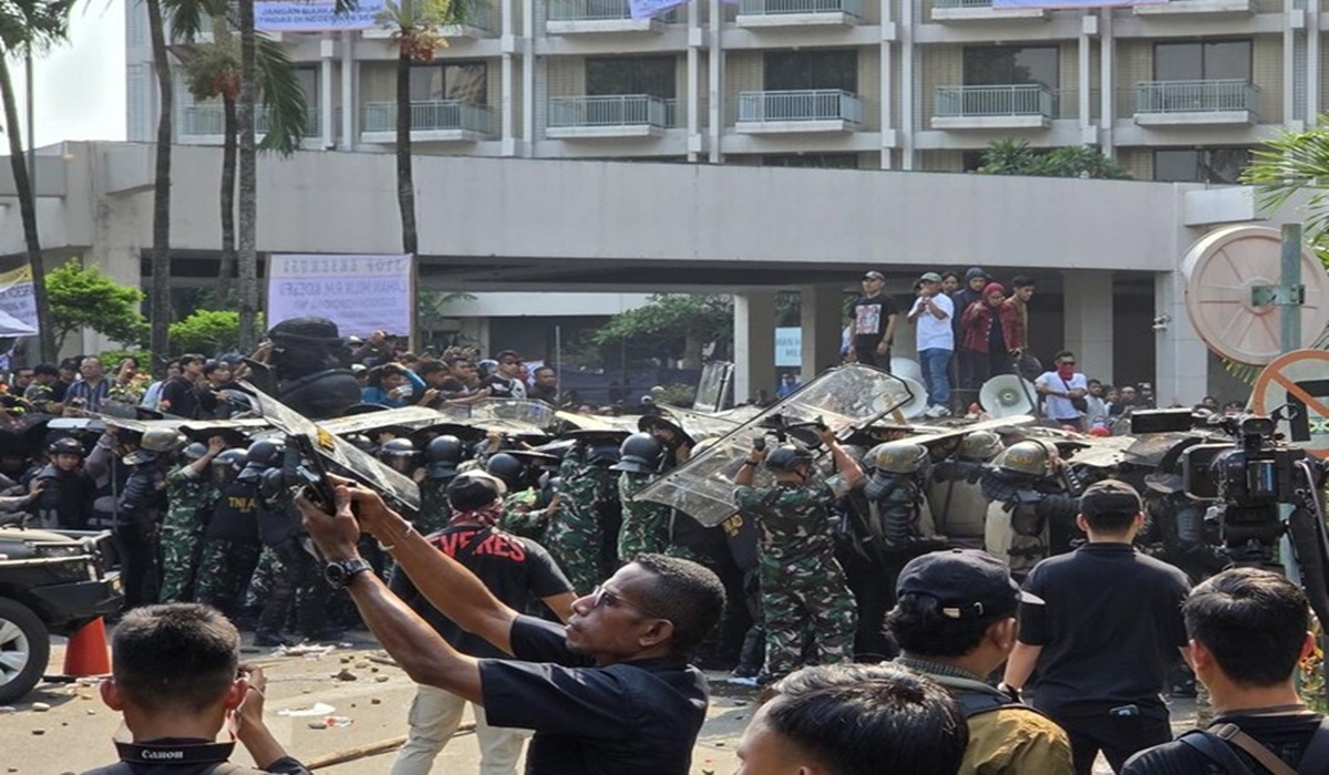 Execution of State Land at Former Hotel Sultan Turns Chaotic, 69 Detained