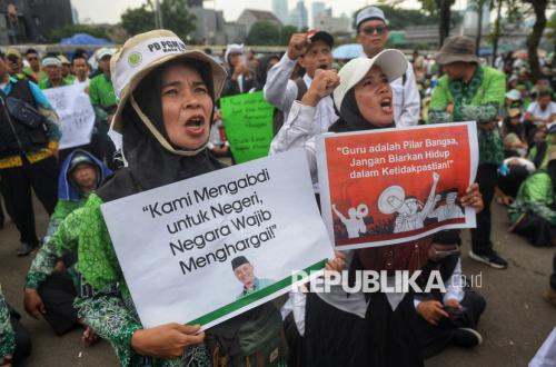 Non-Civil Servant Madrasah Teacher Incentives to Be Disbursed at End of June