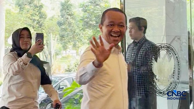 Minister Bahlil Reveals PLN's Coal Supply Status, 20 Million Tonnes Short