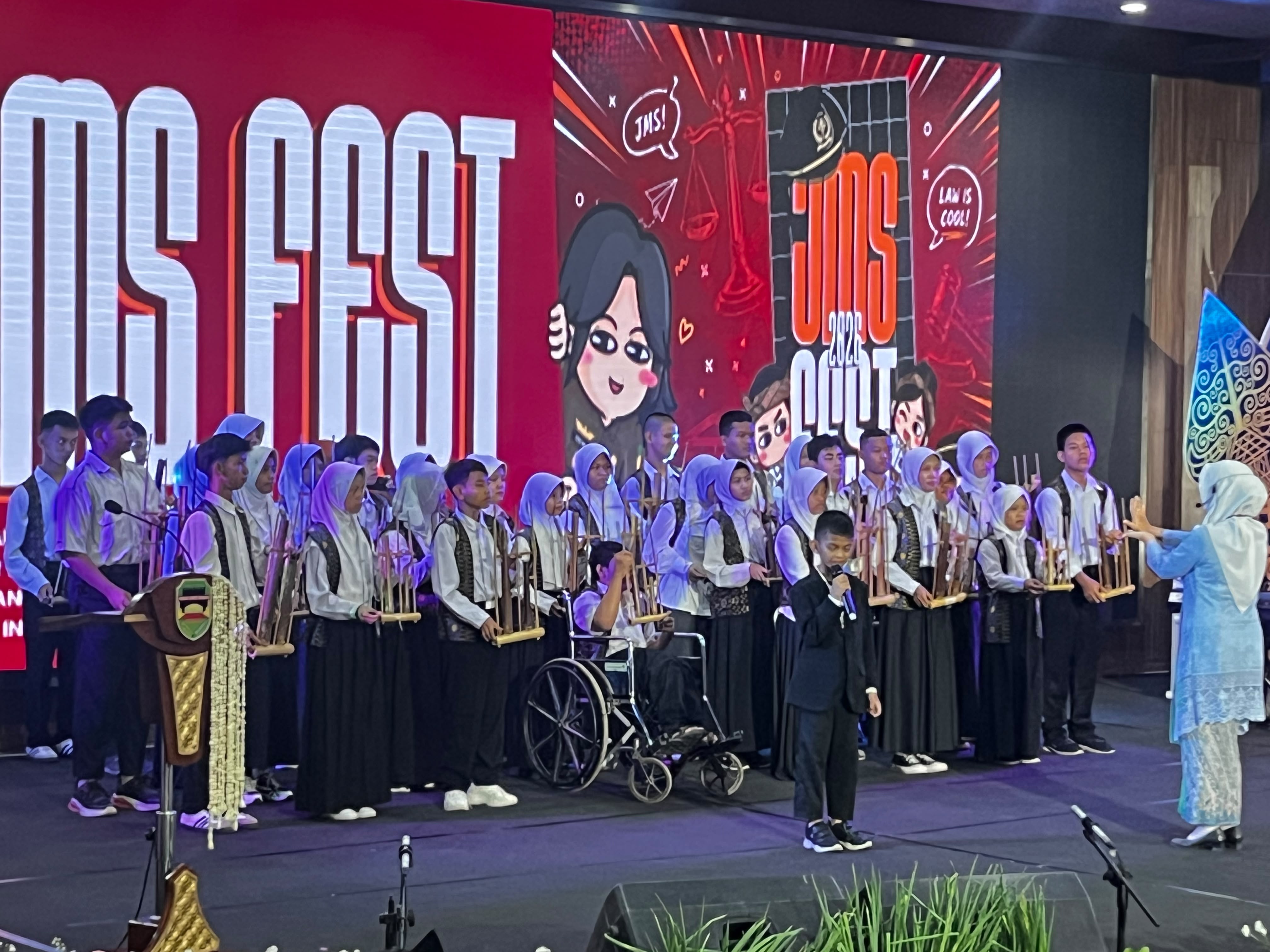 Purwakarta Prosecutor's Office Introduces Law to Students Through Festival