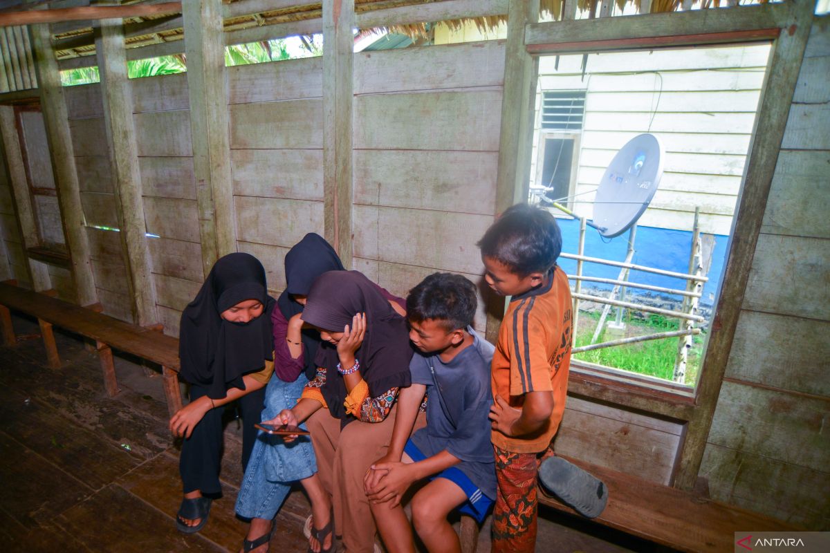 BAKTI's various methods beyond SATRIA 1 to provide connectivity for 3T communities