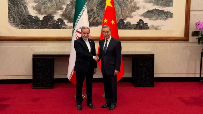 Shocking Admission from Huawei Boss: China Secretly Aided Iran