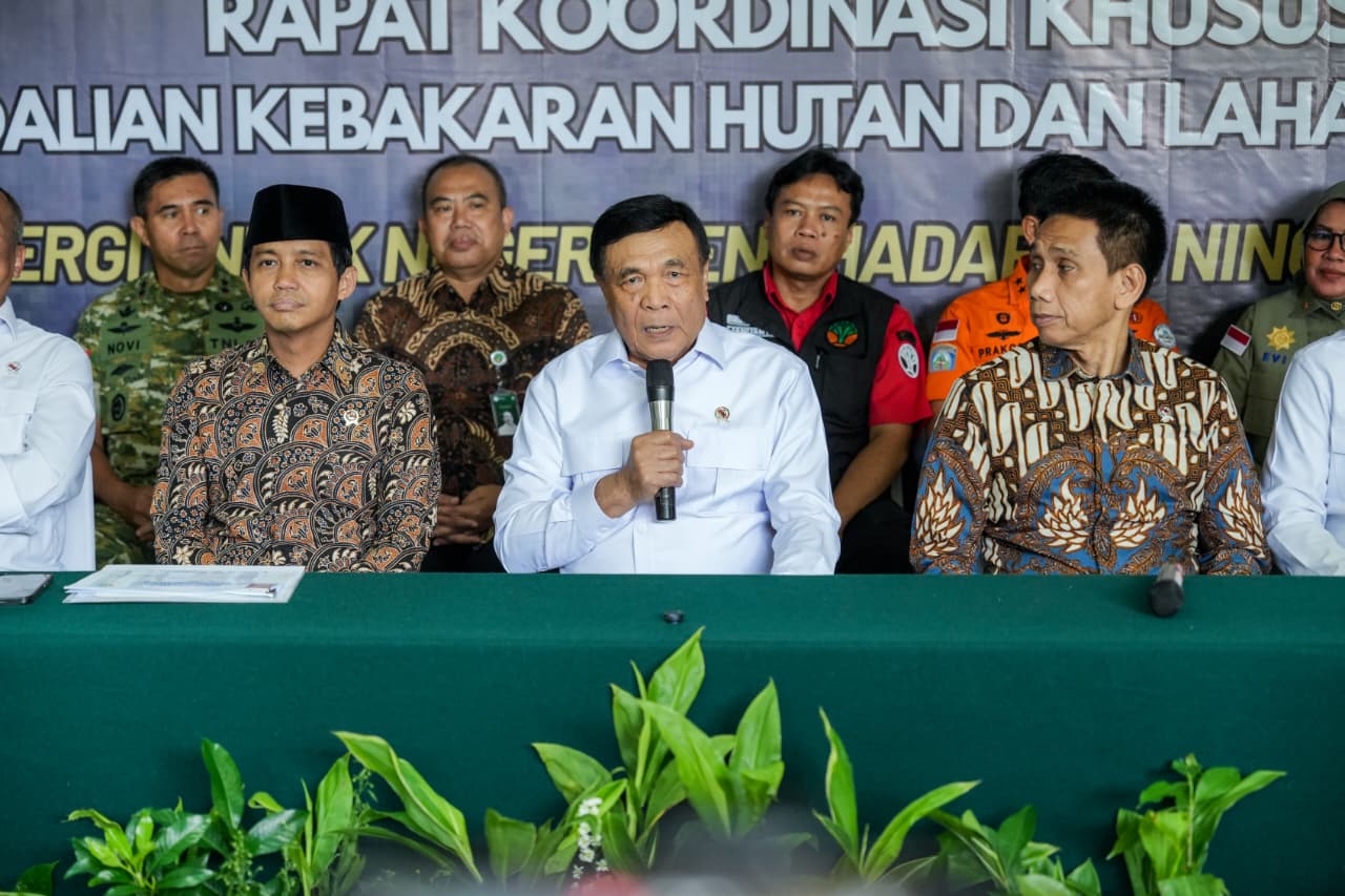 Coordinating Minister Warns Police Chiefs and Military Commanders Risk Their Posts Over Forest Fire Failures