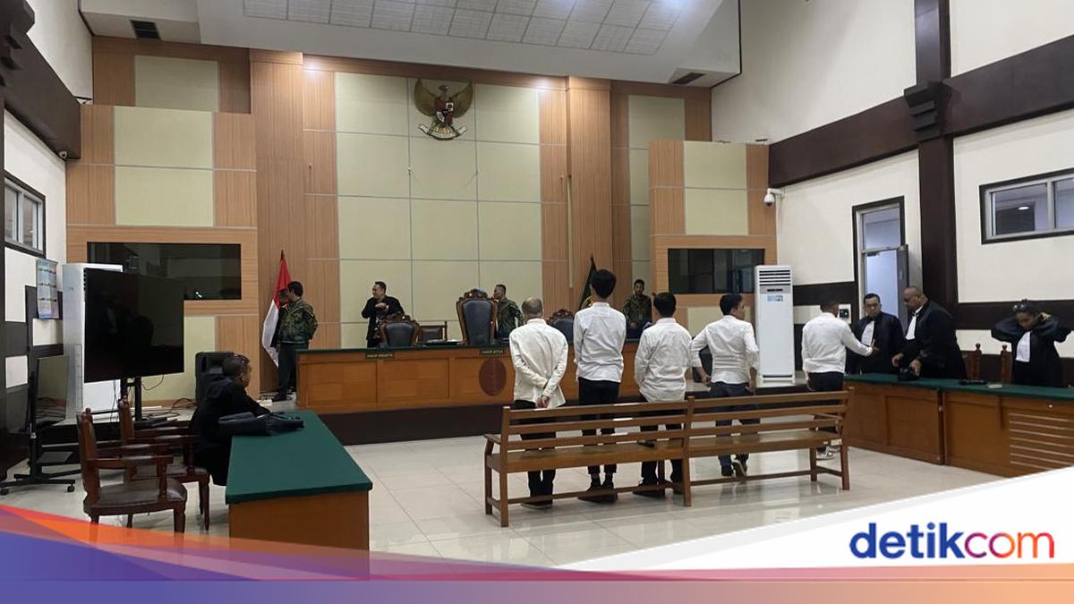 Sentencing Hearing for 5 Masterminds in Bank Manager Ilham Pradipta's Murder Adjourned