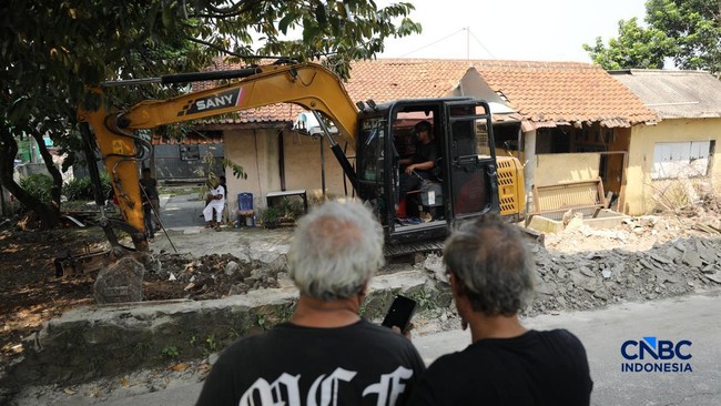 Homes Demolished and Flattened for Depok Road Widening Project